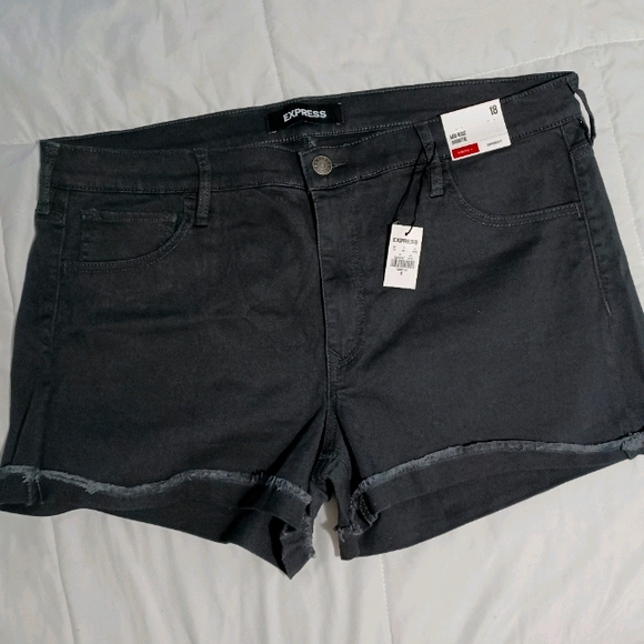 Express short - Picture 1 of 2